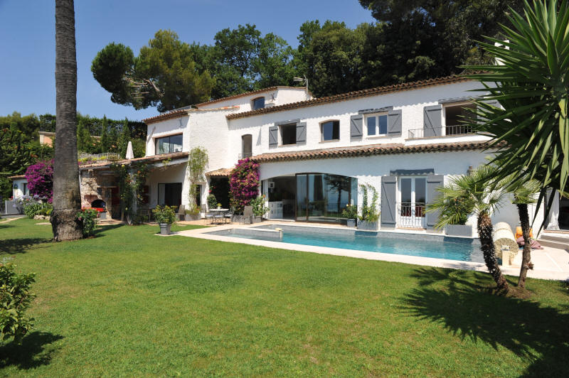 Cannes Rentals, Ref 216, John and John Real Estate, Cannes, France